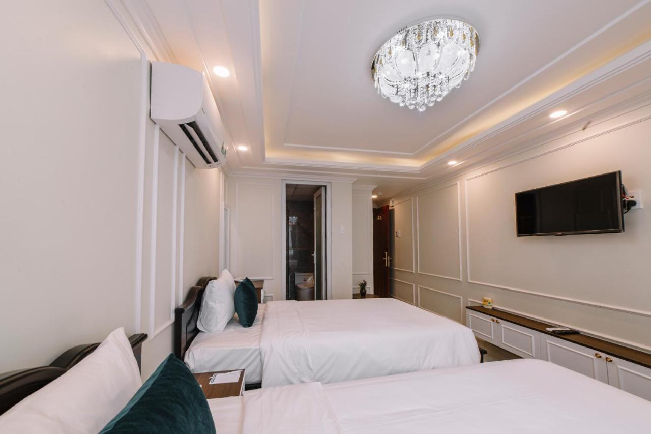 Quarantine - Saigon Hanoi 3*